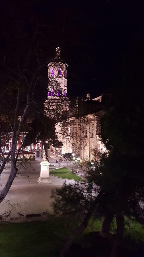 Universidad 4 Βαγιαδολίδ Εξωτερικό φωτογραφία