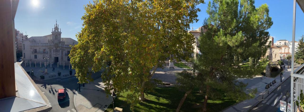 Universidad 4 Βαγιαδολίδ Εξωτερικό φωτογραφία